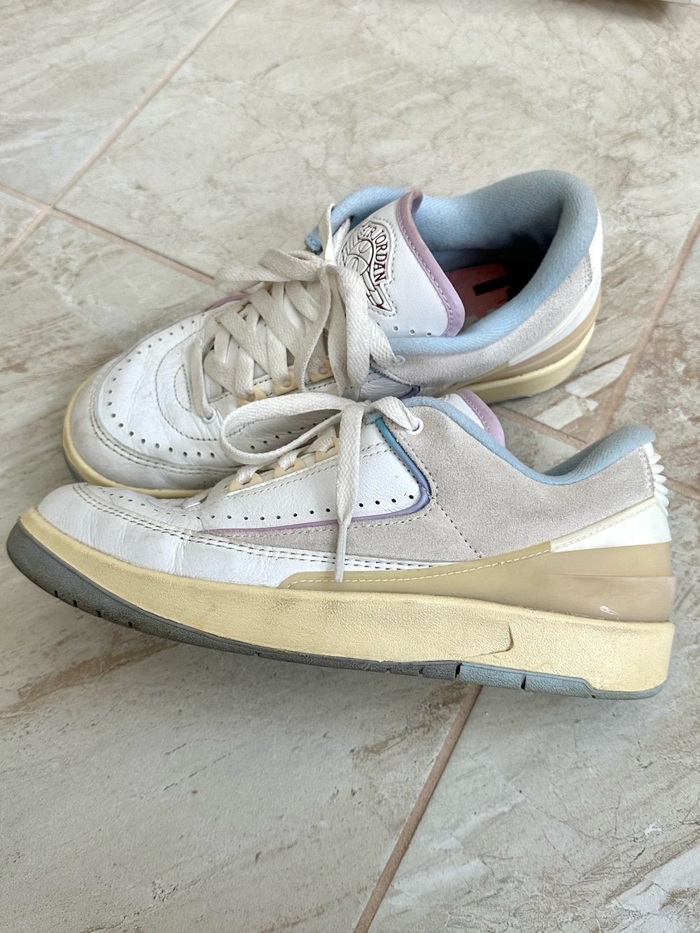 Women's Air Jordan 2 Retro Low 'Look, Up in the Air' sneakers